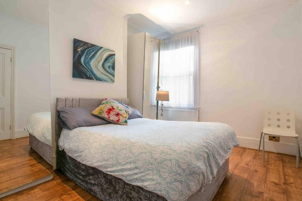Large 3 Bedroom Modern Apartment Close To Central London Finchley Zewnętrze zdjęcie