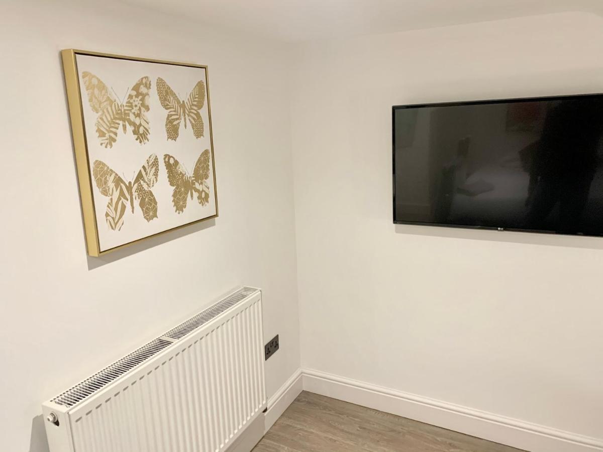 Large 3 Bedroom Modern Apartment Close To Central London Finchley Zewnętrze zdjęcie